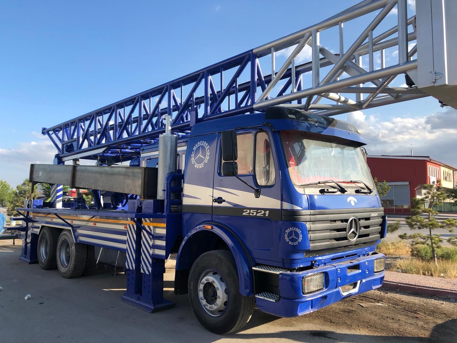 Буровая машина была изготовлена ​​для буровой компании Марс